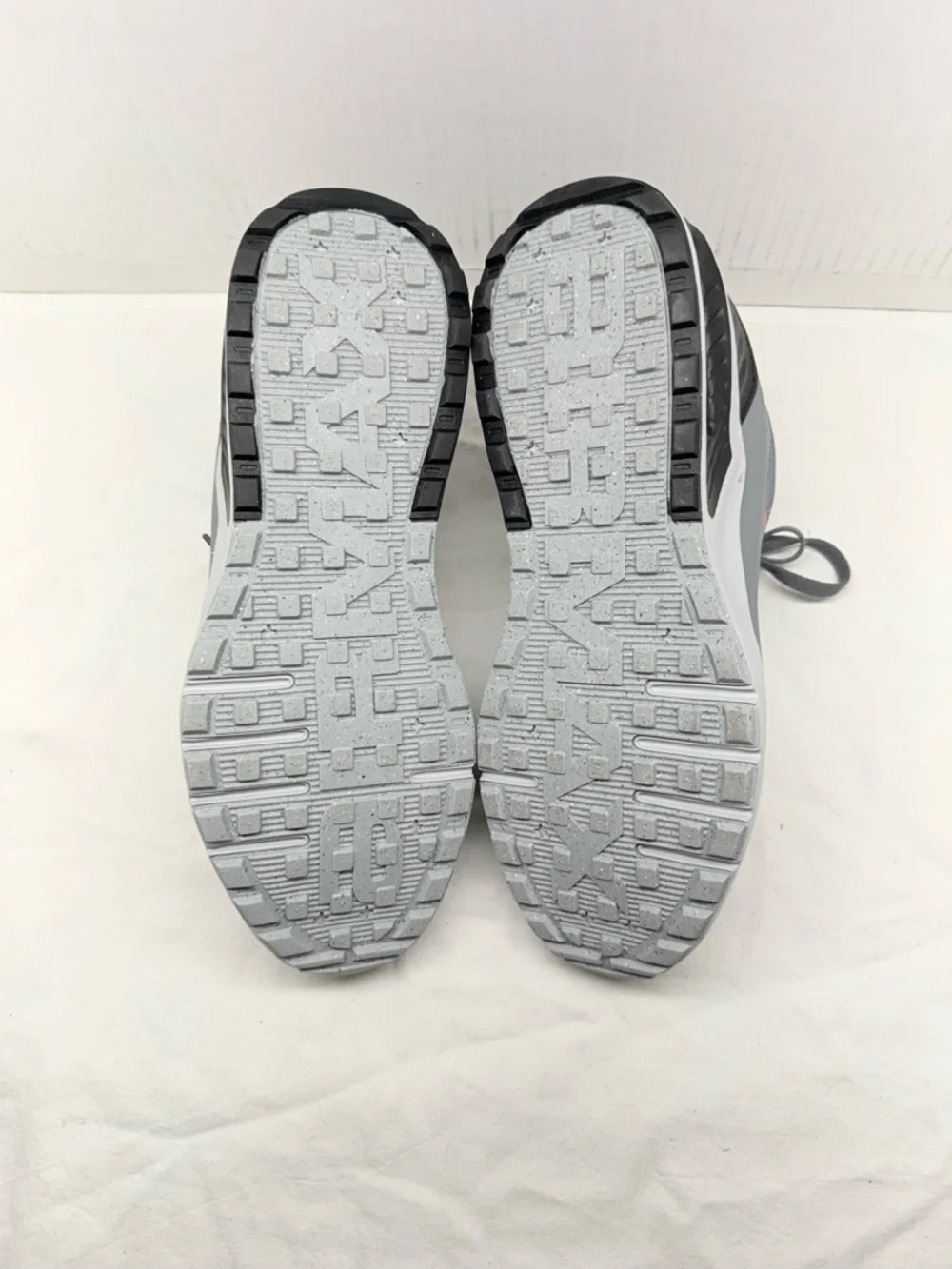 Nike Air Max Bia Running Shoes IF2624-002 Mens Sz 9.5  Smoke Grey Women 11 New
